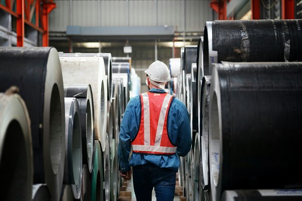 Pourquoi choisir un déménageur professionnel pour le transport de charge lourde ?